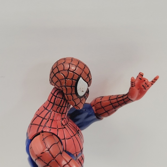 2009 Spider-Man Retro Marvel Legends 6" Action Figure - Picture 9 of 12